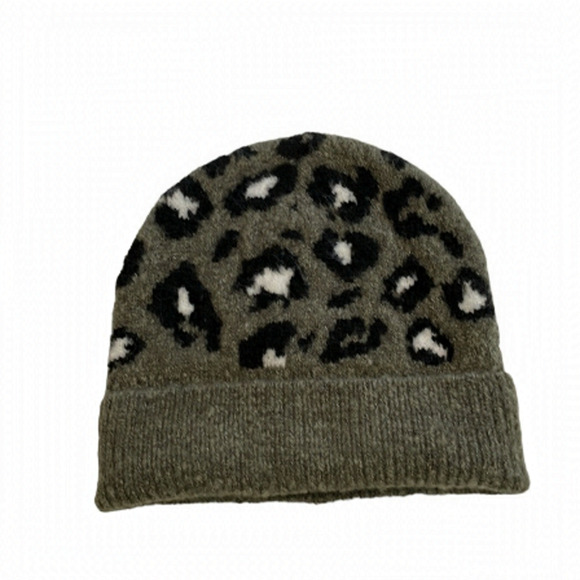 American Eagle Outfitters Green Leopard Print Knit Beanie Hat - Picture 1 of 4